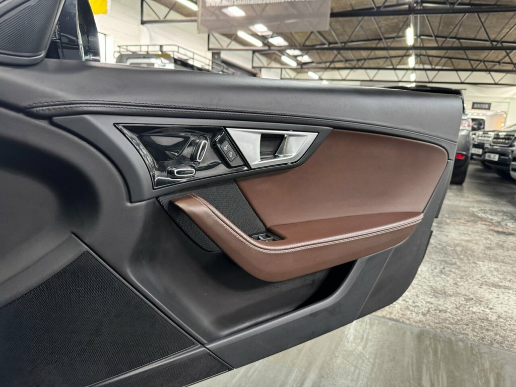 Jaguar F-Type Petrol  #13