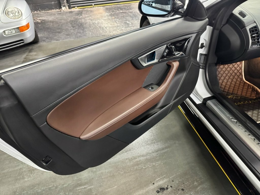 Jaguar F-Type Petrol  #25