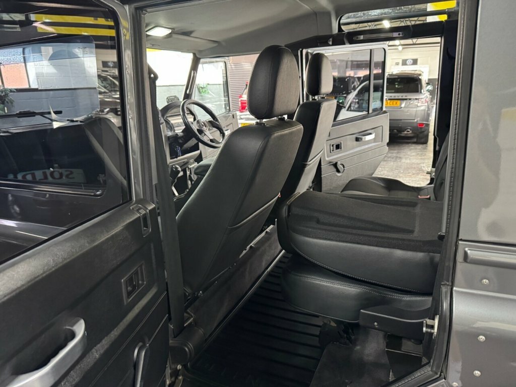 Land Rover Defender 110 Suv Blue #31