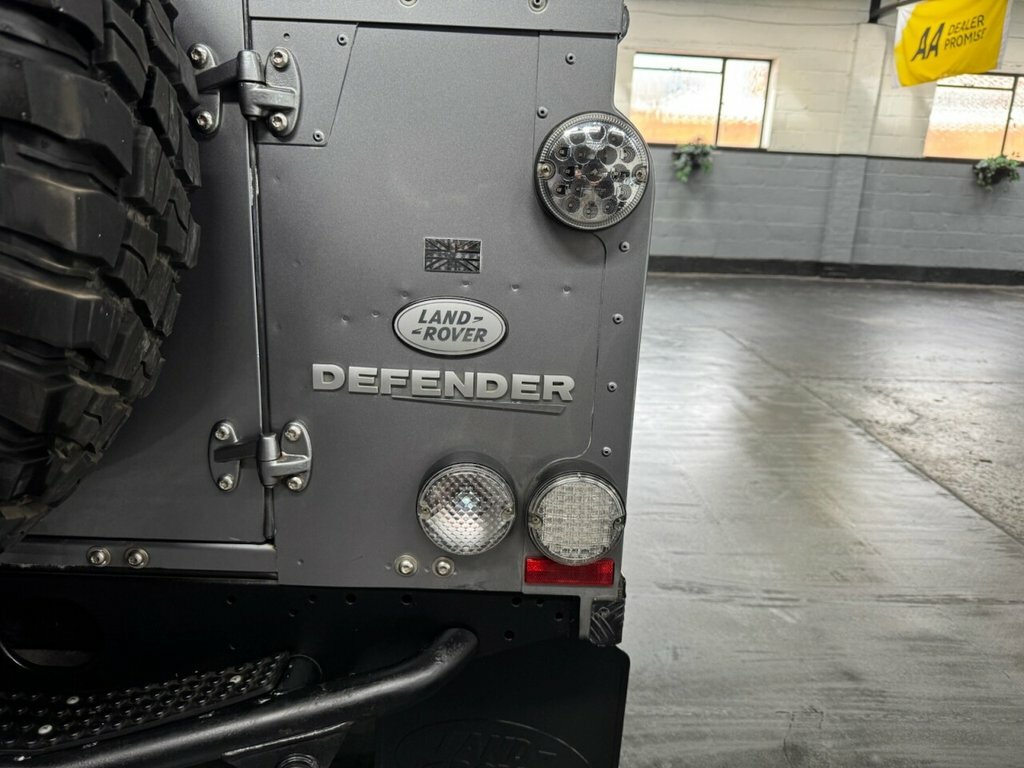 Land Rover Defender 110 Mpv Grey #6