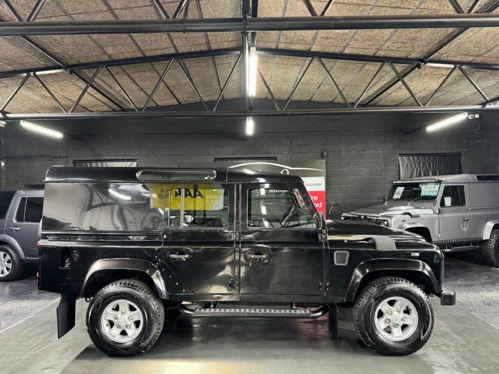 Land Rover Defender 110 2.4L Xs Black #6
