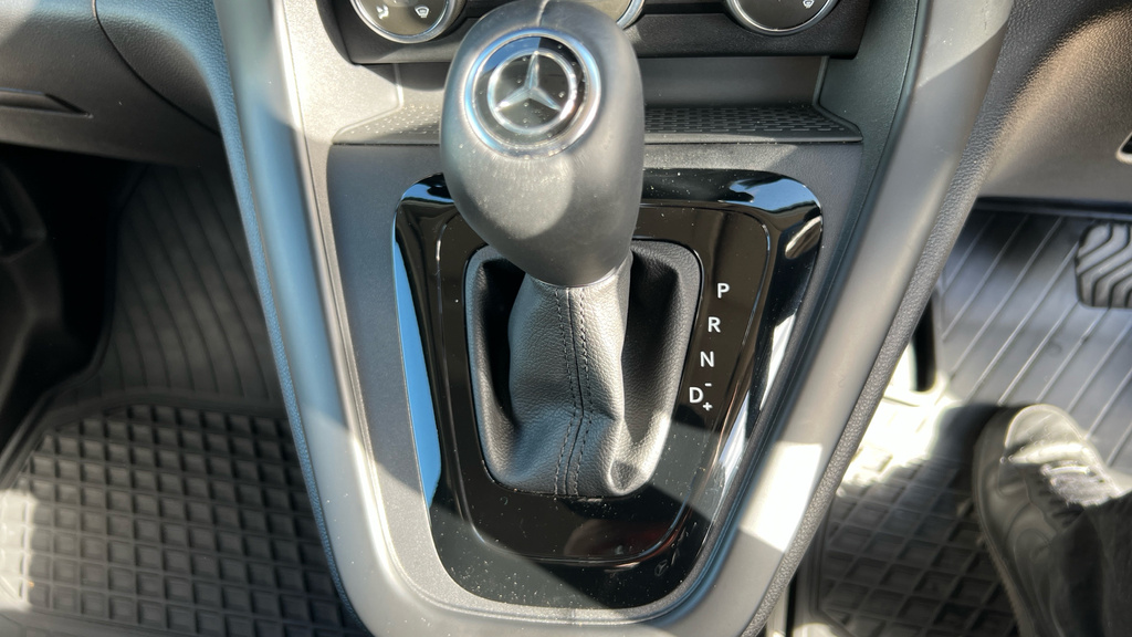 Mercedes-Benz CITAN Pro White #20