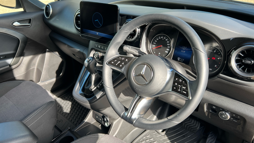 Mercedes-Benz CITAN Pro White #10