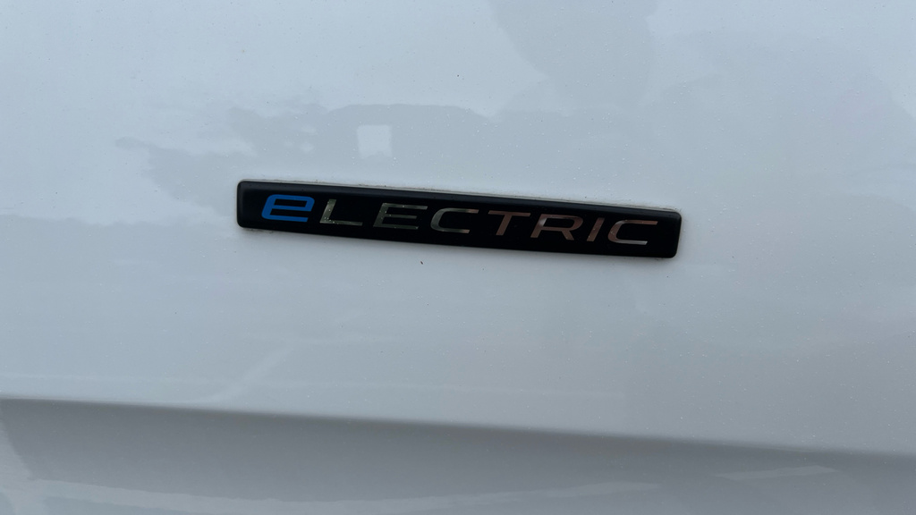 Mercedes-Benz eVito Premium Black #20