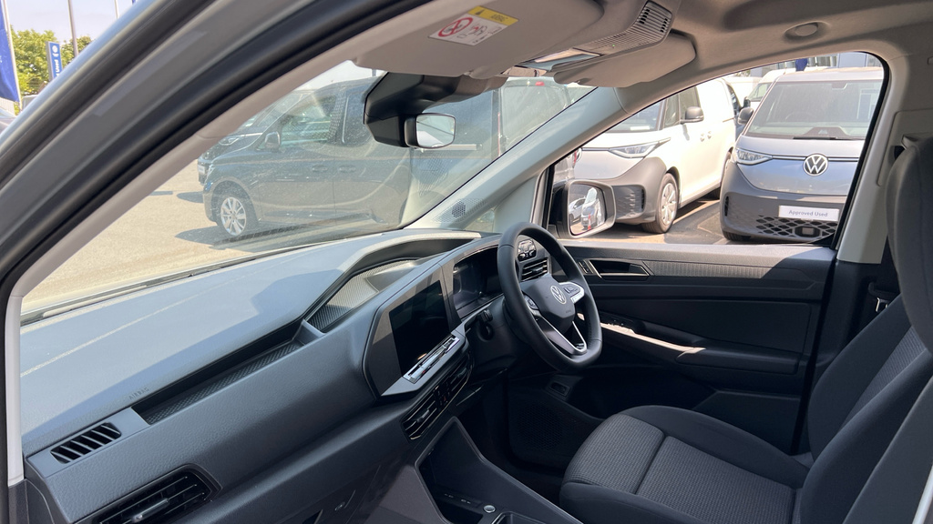 Volkswagen Caddy Caddy 1.5 Ehybrid 150 Commerce Pro Van Dsg Assist  #2