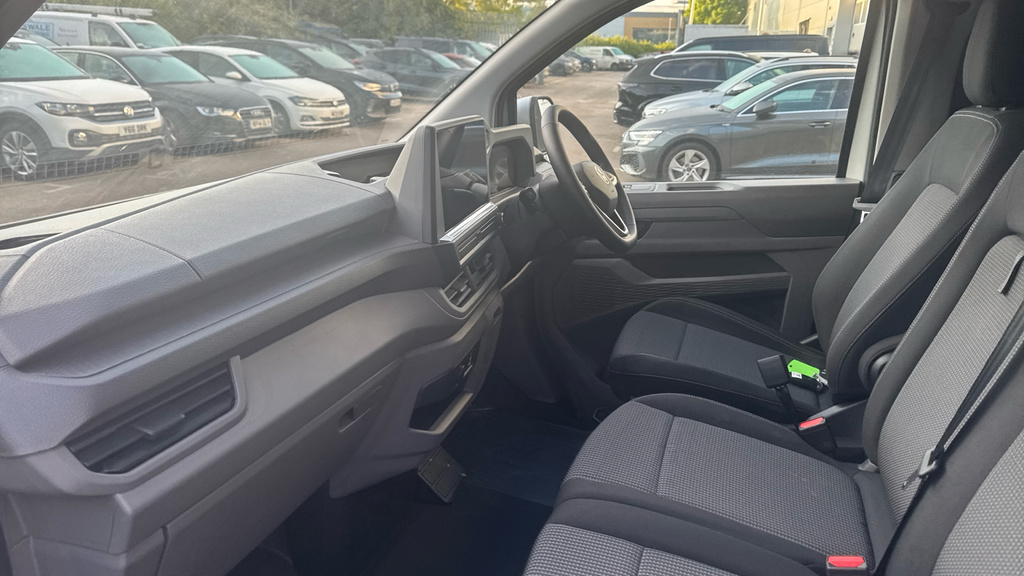 Volkswagen Transporter T32 Panel Van Commerce Plus Swb 150 Ps 2.0 Tdi 8Sp #2