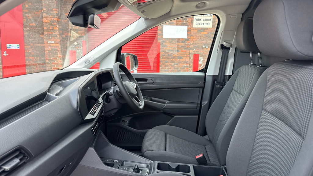Volkswagen Caddy Maxi Volkswagen Caddy Cargo Maxi C20 Petr 1.5 Ehybrid 1 #2