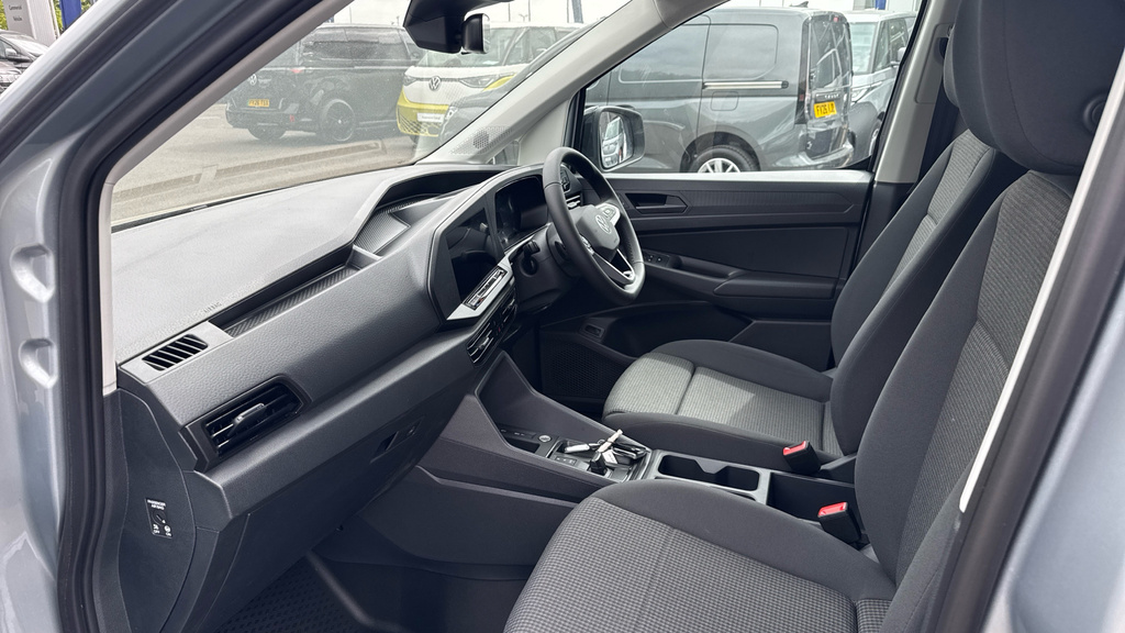 Volkswagen Caddy Caddy 1.5 Ehybrid 150 Commerce Pro Van Dsg Assist  #2