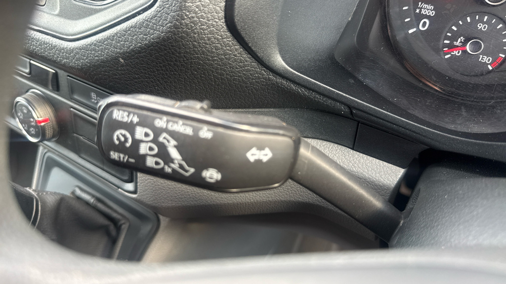 Volkswagen Crafter Commerce Plus Red #29