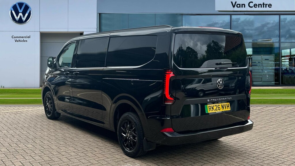 Volkswagen E-Transporter T32 Kombi Commerce Pro Lwb 286 Ps 65 Kwh Black #3