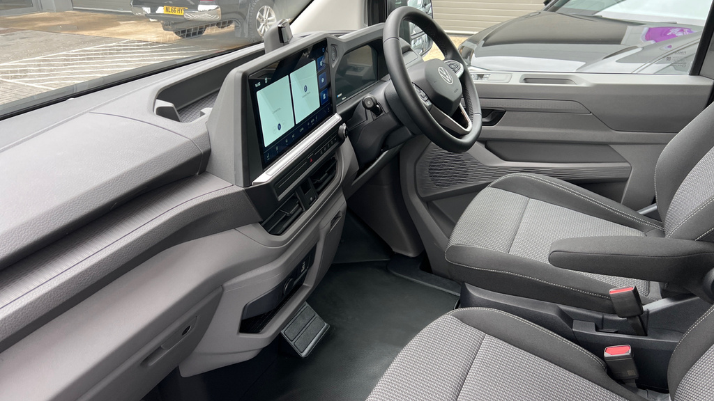Volkswagen Transporter T30 Panel Van Commerce Pro Swb 150 Ps 2.0 Tdi 8Sp #2