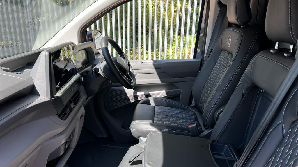 Volkswagen Transporter Transporter 2.0 Tdi 150 Commerce Pro Van 5 P #2