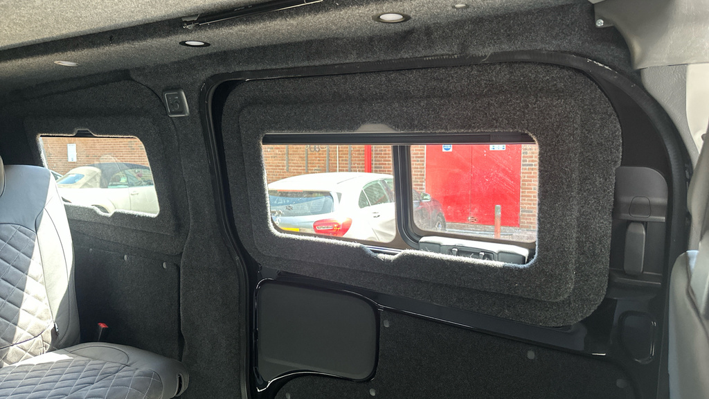 Volkswagen Transporter Commerce Plus #74