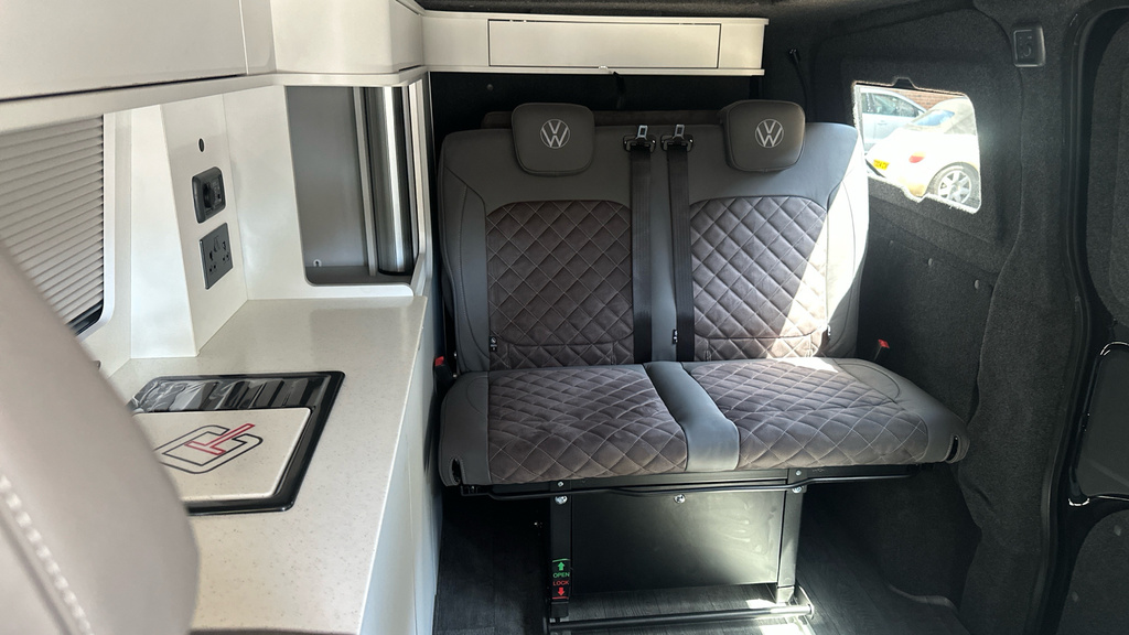 Volkswagen Transporter Commerce Plus #73