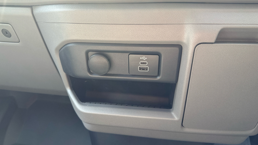 Volkswagen Transporter Commerce Plus #35