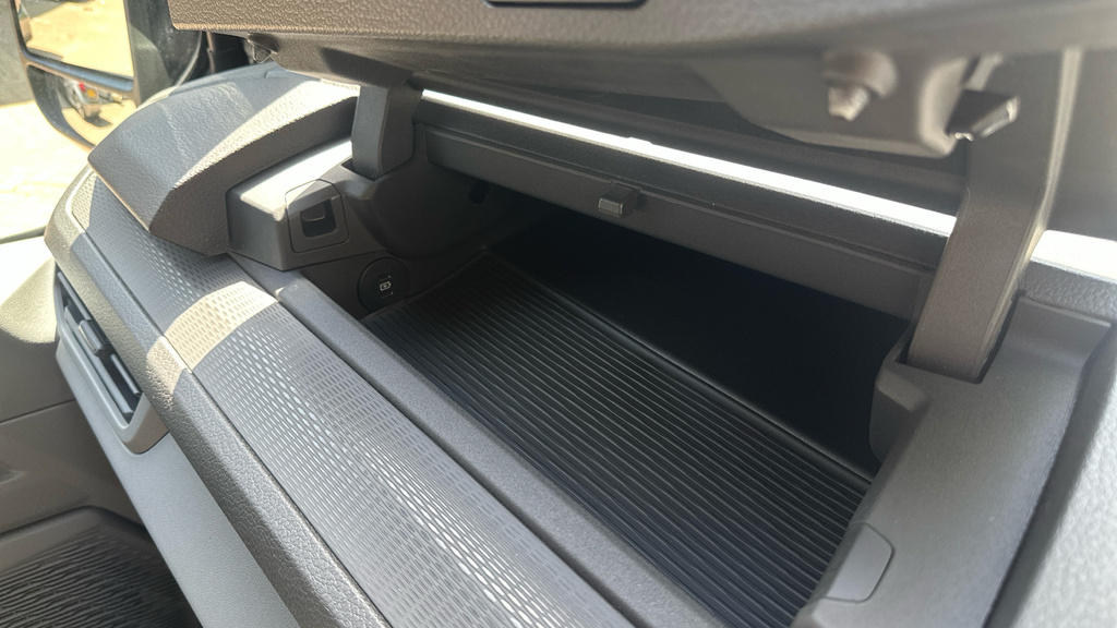 Volkswagen Transporter Commerce Plus #37