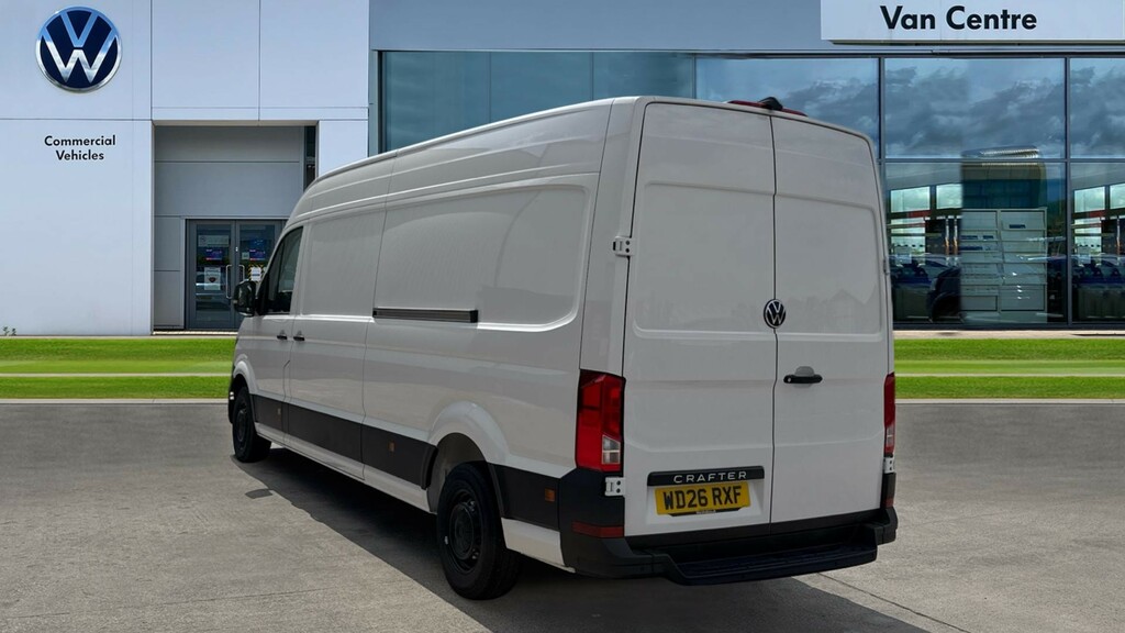 Volkswagen Crafter Cr35 Panel Van Commerce Lwb 140 Ps 2.0 Tdi 6Sp Man White #3