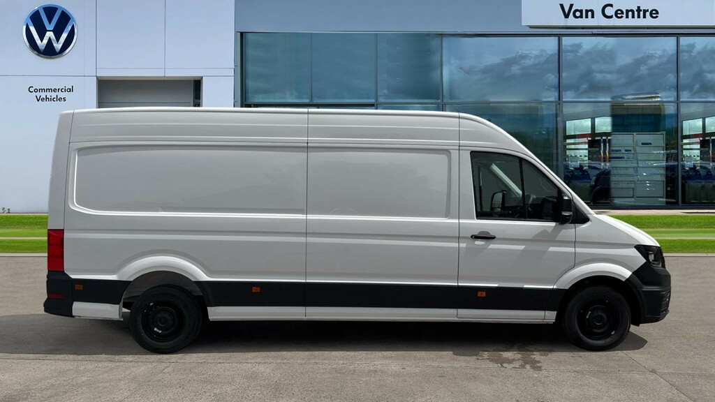 Volkswagen Crafter Cr35 Panel Van Commerce Lwb 140 Ps 2.0 Tdi 6Sp Man White #4