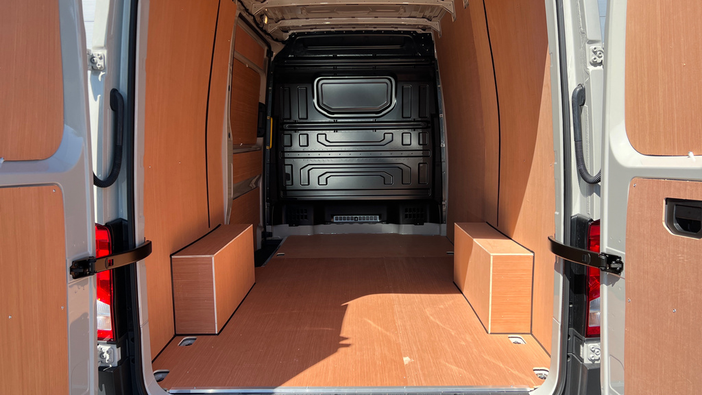 Volkswagen Crafter Cr35 Panel Van Commerce Plus Mwb 163 Ps 2.0 Tdi 8S Grey #10