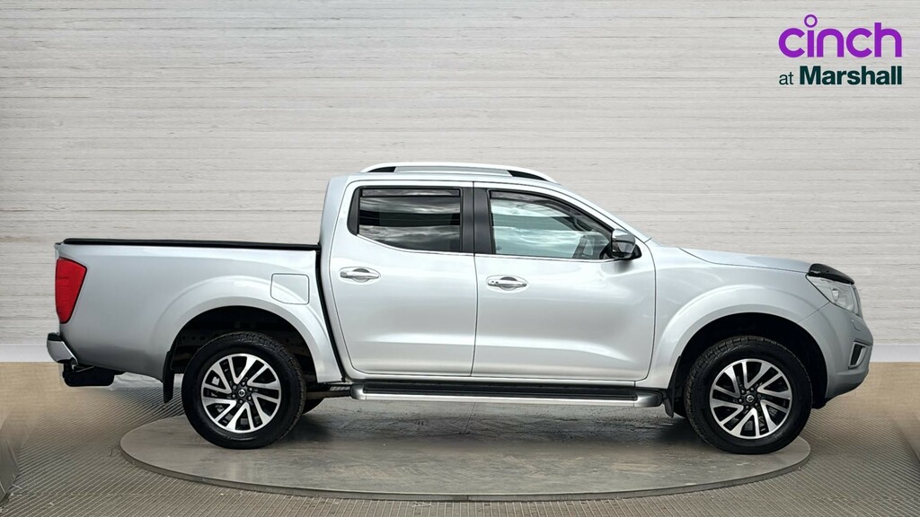 Nissan Navara Navara Double Cab Pick Up Tekna 2.3Dci 190 4Wd Aut Silver #2