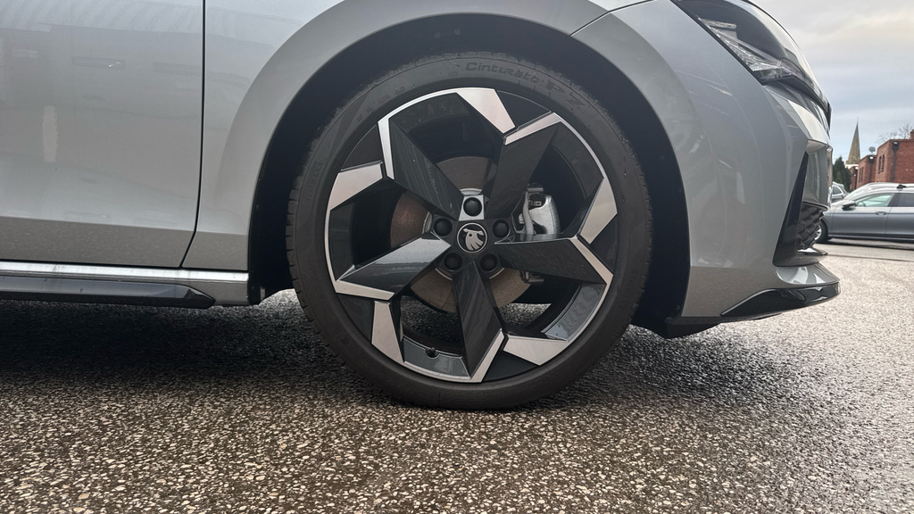 Skoda Superb 1.5 Tsi E-tec Se L Dsg Silver #20