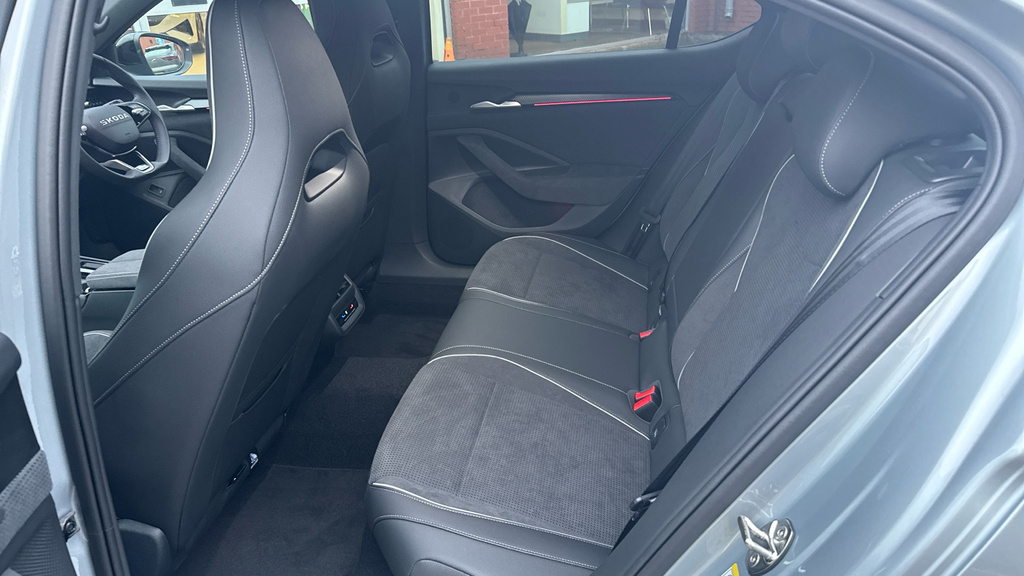 Skoda Superb 1.5 Tsi E-tec Se L Dsg Silver #14