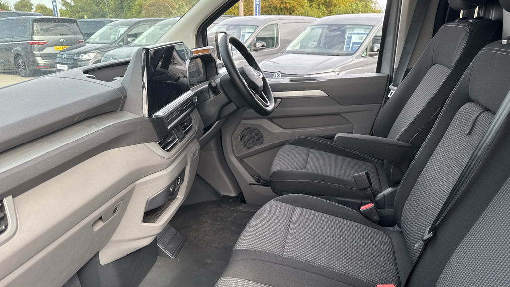 Volkswagen E-Transporter T32 Panel Van Commerce Pro Swb 218 Ps 65 Kwh Elect Grey #2