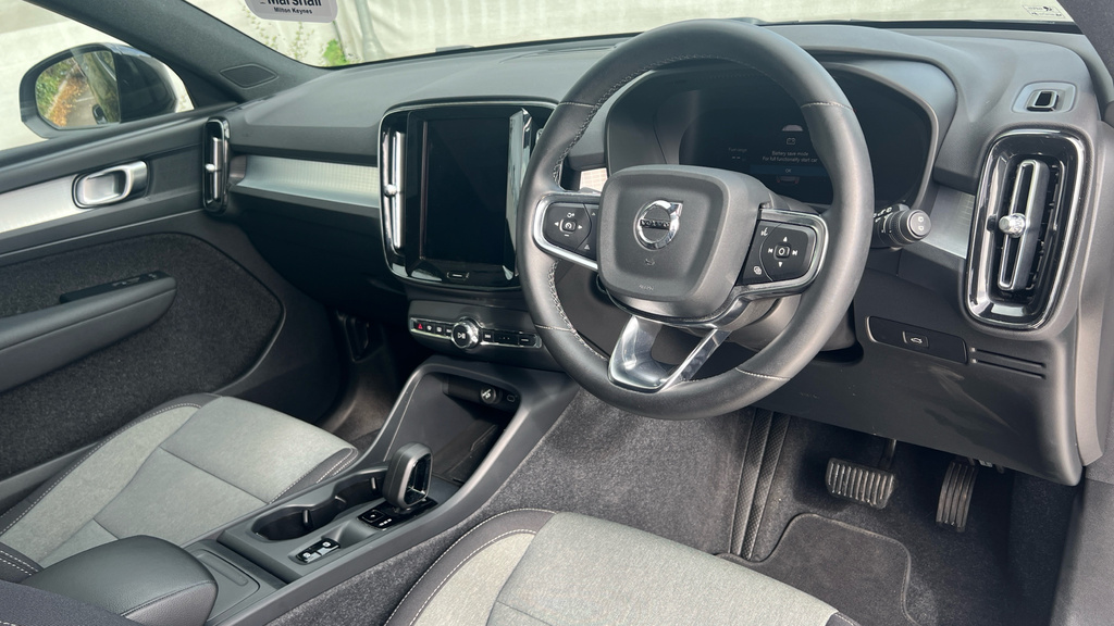 Volvo XC40 Xc40 2.0 B3p Core CJ23KVX Black #4