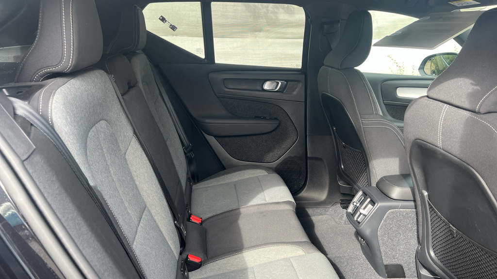 Volvo XC40 Xc40 2.0 B3p Core CJ23KVX Black #6