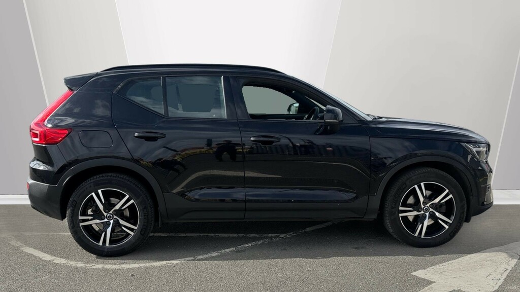 Volvo XC40 Xc40 2.0 B4p Plus Dark Awd FX72HBC Black #3