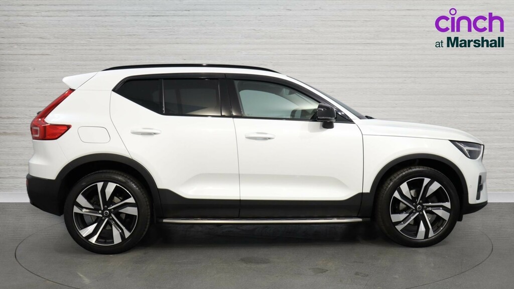 Volvo XC40 Xc40 2.0 B4p Ultimate Dark OV24JJZ White #2