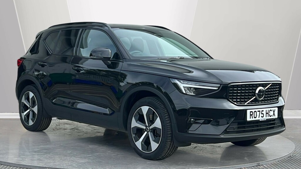 2025 Volvo XC40