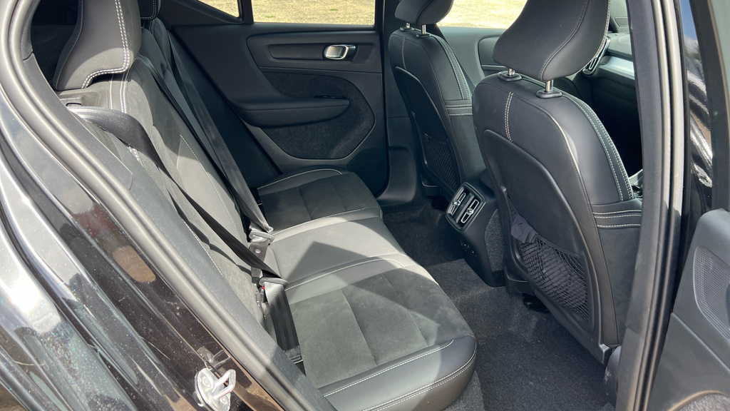 Volvo XC40 Xc40 2.0 B4p Plus Black Edition RO75MVA Black #6