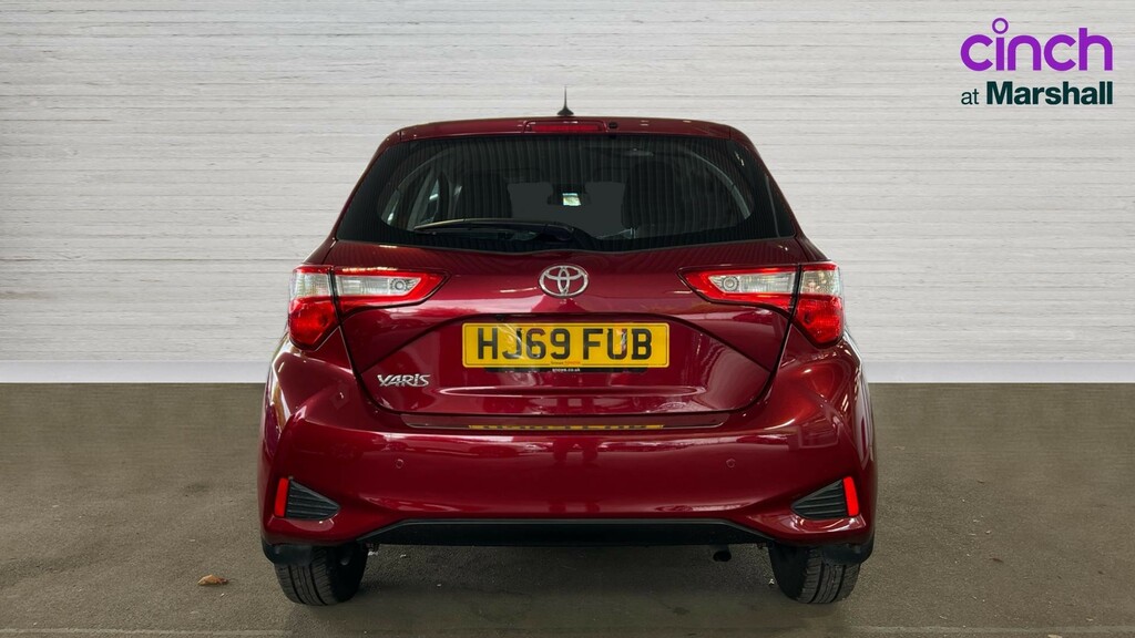 Toyota Yaris Yaris 1.5 Vvt-i Icon Tech Red #4