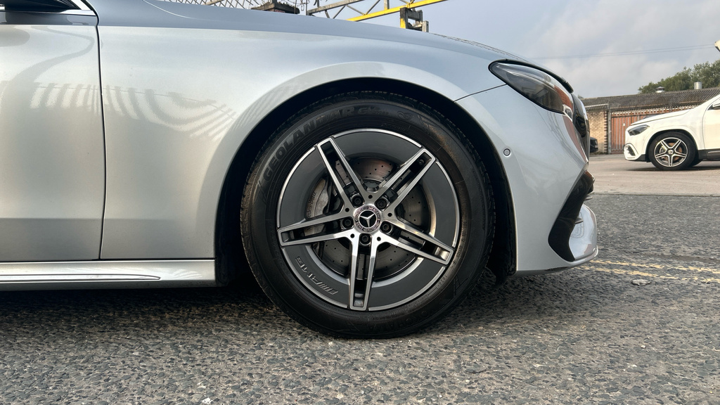 Mercedes-Benz E Class E Class E220d Amg Line 9G-tronic YM73CYC Silver #5