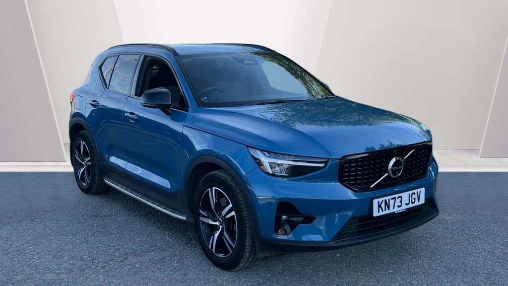 Volvo XC40 Xc40 2.0 B3p Plus Dark KN73JGV Blue