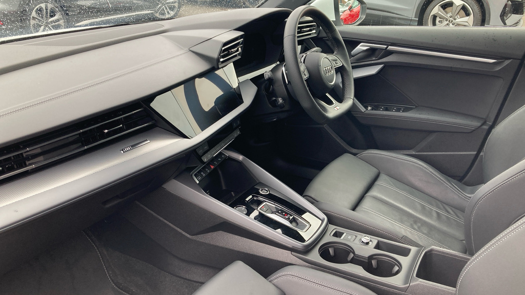 Audi A3 A3 1.5 Tfsi 116 S Line S Tronic LV75SVC White #2