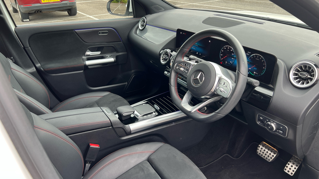 Mercedes-Benz GLA Class Gla 250E Amg Line Premium HD23SSV White #3