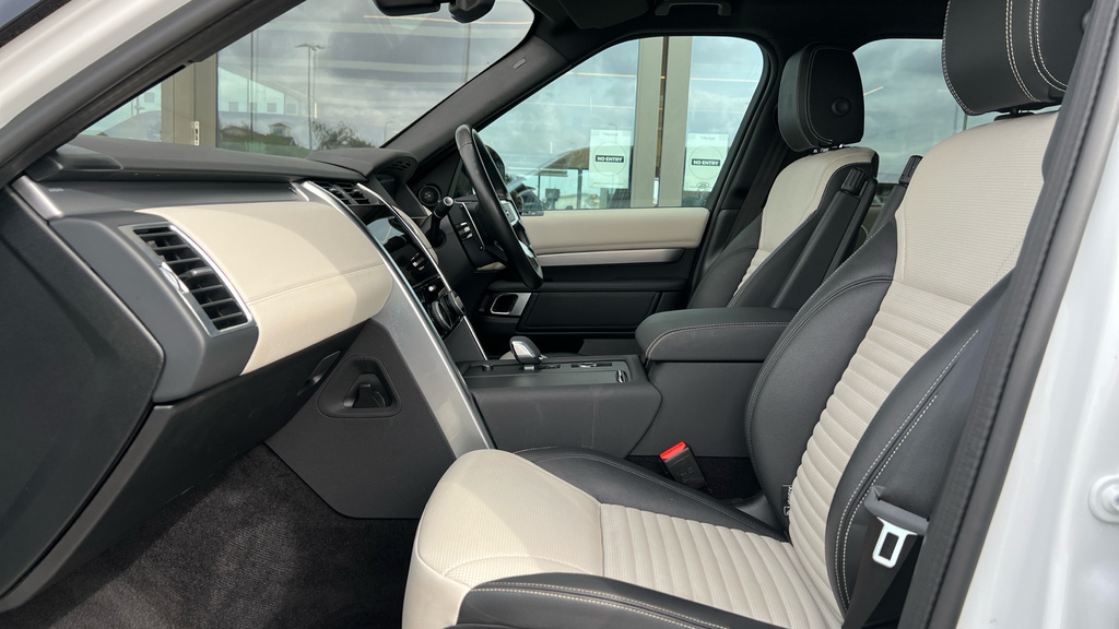 Land Rover Discovery Discovery 2.0 P300 R-dynamic S White #3