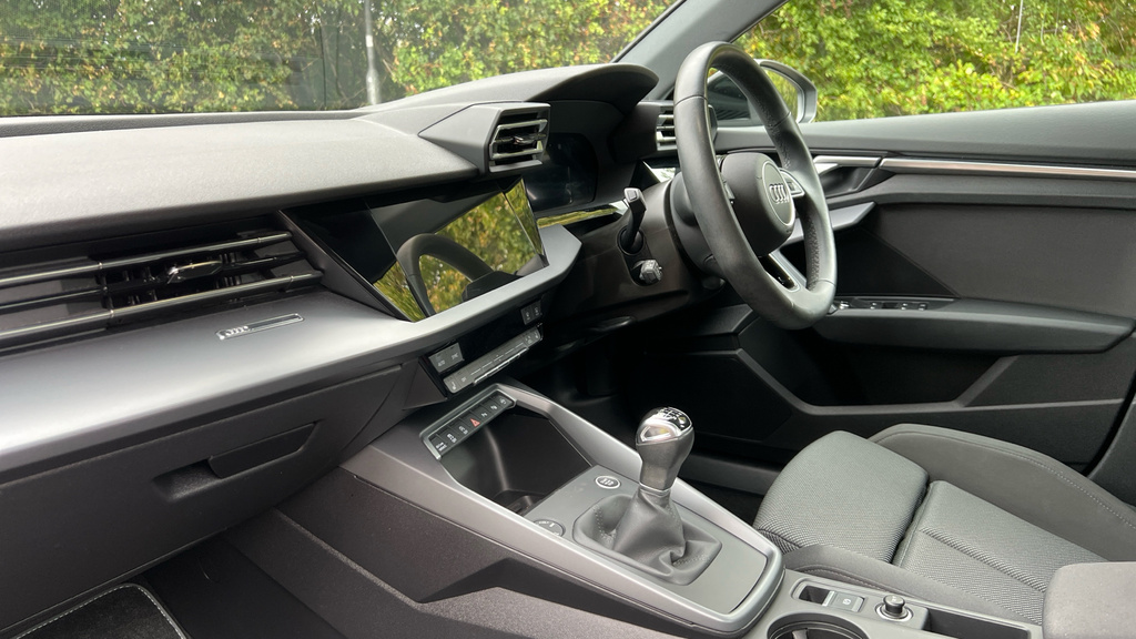 Audi A3 A3 30 Tfsi Sport GF74TYH Black #2