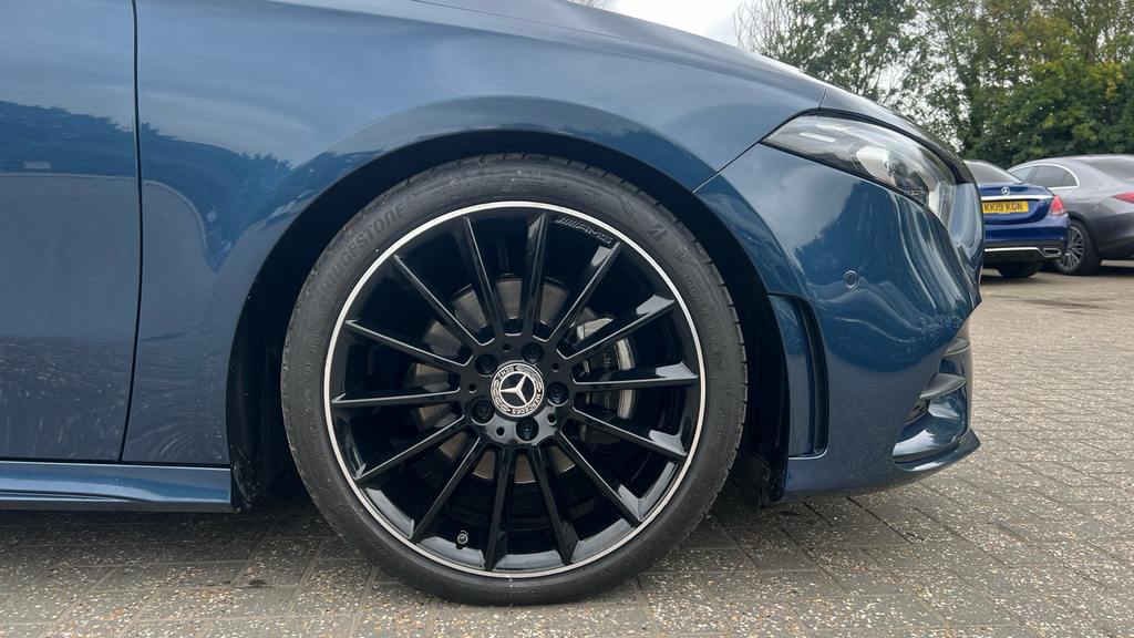 Mercedes-Benz A Class A Class A200 Amg Line Premium Plus Night Edition 5 HX72XYJ Blue #5