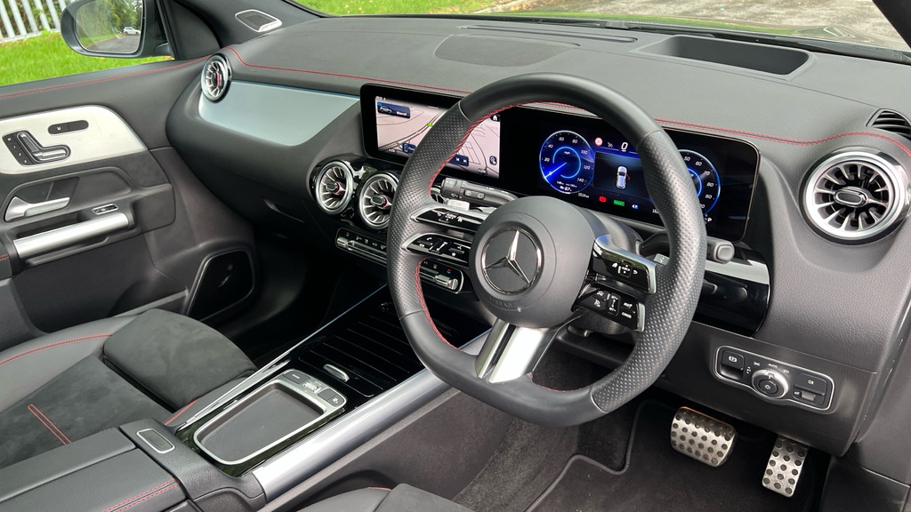 Mercedes-Benz EQA Eqa 350 4M 215Kw Amg Line Prem Plus 66.5Kwh At Grey #3