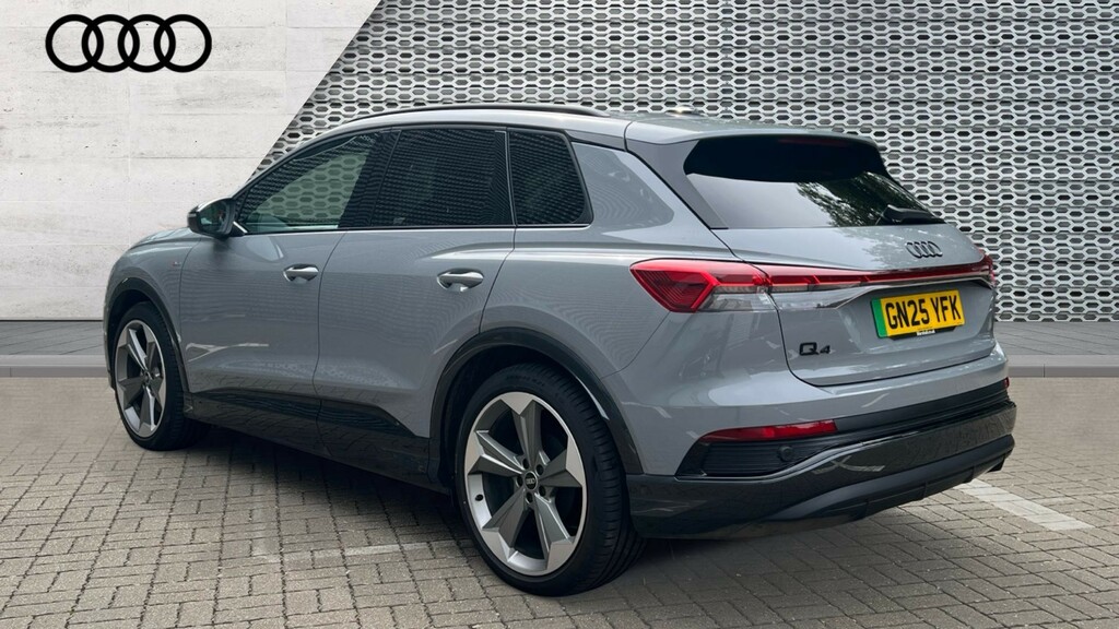 Audi Q4 E Tron Q4 210Kw 45 82Kwh Black Edition GN25YFK Grey #3
