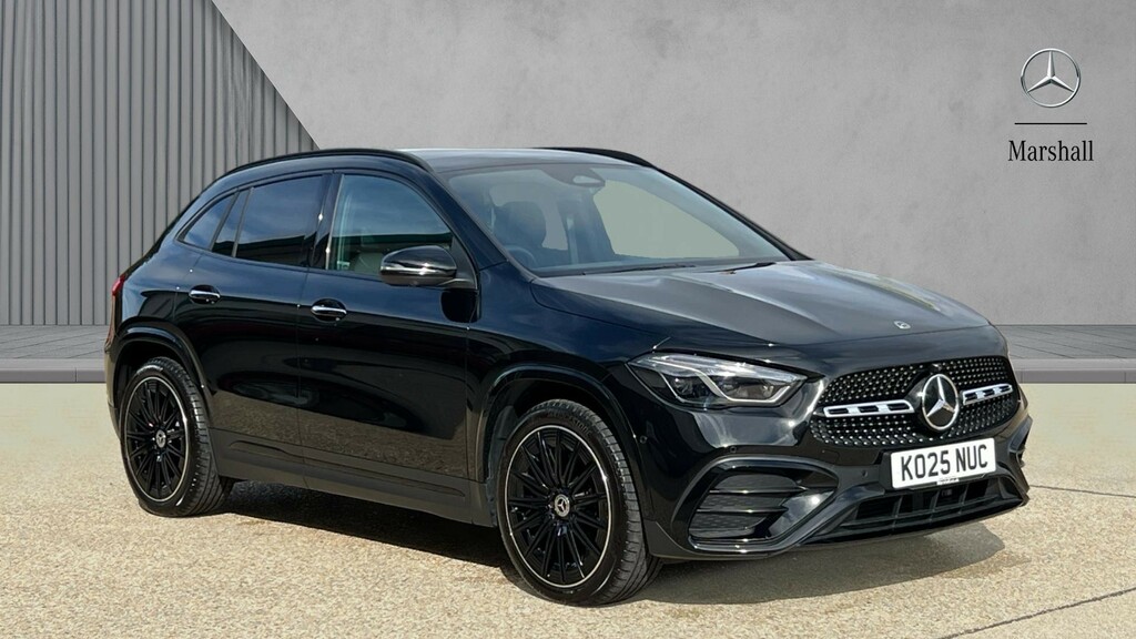 Mercedes-Benz GLA Class Gla 220D 4Matic Amg Line Premium Plus Black