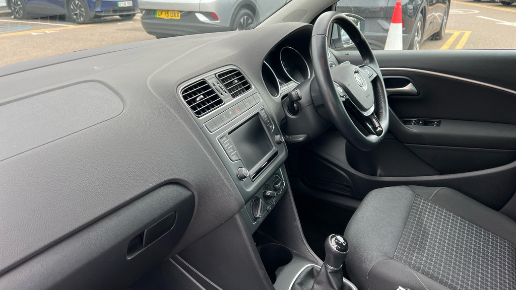 Volkswagen Polo Polo 1.2 Tsi Match Edition Silver #2