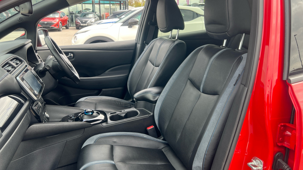 Nissan Leaf N-connecta Black #47