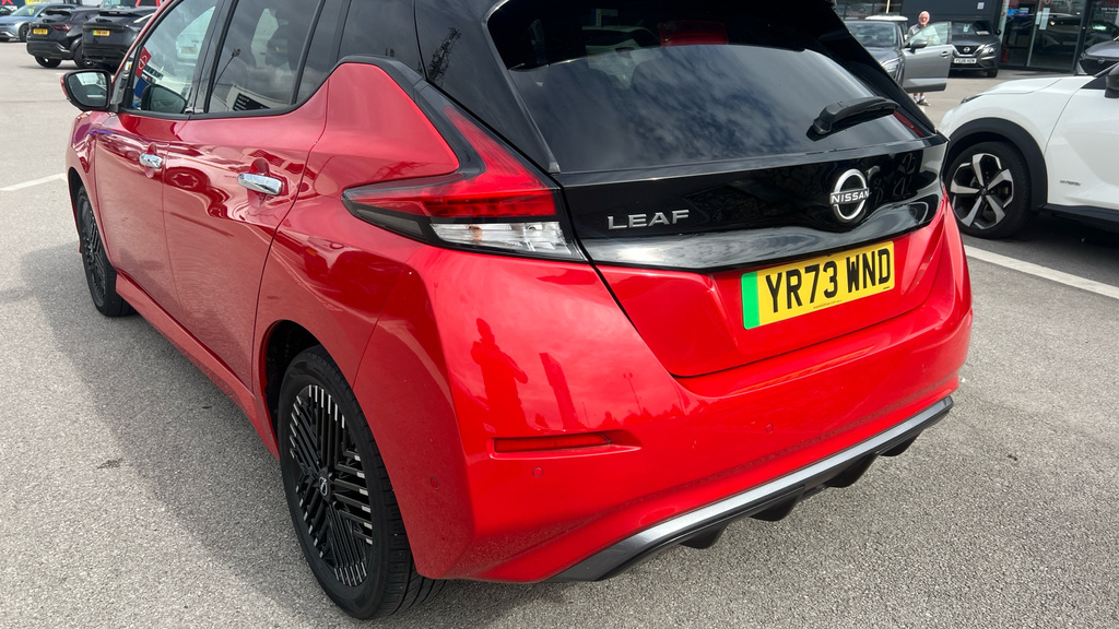 Nissan Leaf N-connecta Black #40