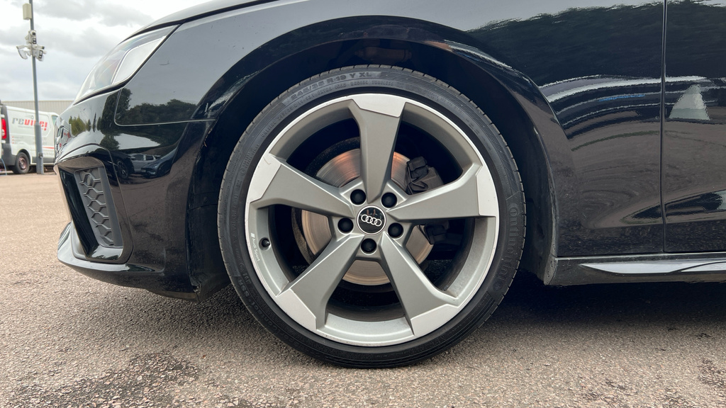 Audi A4 Avant 2L Black Edition Blue #17