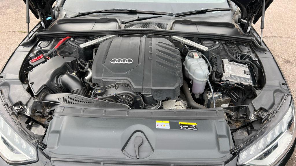 Audi A4 Avant 2L Black Edition Blue #16