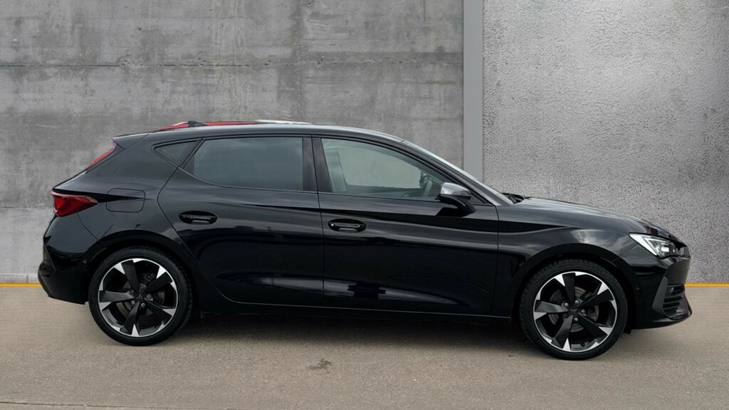 Cupra Leon Leon 1.5 Etsi V1 Dsg Black #4